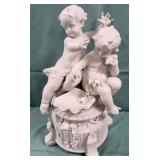 11 - VINTAGE CERAMIC CHERUB FIGURINE (C216)
