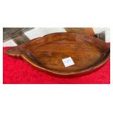 11 - CARVED WOOD LEAF PATTERN TRAY (C115)