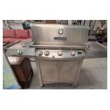 11 - FRONT AVENUE STAINLESS OUTDOOR GRILL