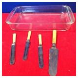 N - GLASS BAKING DISH & VINTAGE KNIVES (N124)