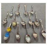 Q - LOT OF STERLING SILVER COLLECTIBLE SPOONS