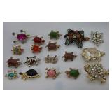 Q - LARGE LOT OF COSTUME JEWELRY TURTLE PINS
