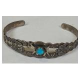 Q - VINTAGE STERLING SILVER BRACELET (W29)