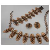 Q - VINTAGE COSTUME JEWELRY SET (W44)