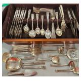 Q - ASSOCIATED SILVER CO FLATWARE (W96)