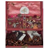 Q - JEWELRY BOX WITH COSTUME JEWELRY CONTENTS