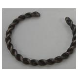 Q - VINTAGE STERLING SILVER BRACELET (W71)