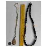 LOT OF 2 VINTAGE COSTUME NECKLACES IN BONES