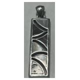 STERLING SILVER ONYX/MOTHER OF PEARL PENDANT 8.4 S