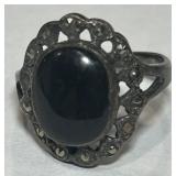 STERLING SILVER MARCASITE & ONYX RING 3.40GRS