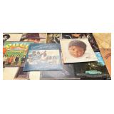 11 - MIXED LOT OF VINYL RECORDS (B201)