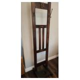19 - ENTRYWAY HAT/COAT RACK