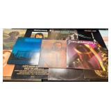 11 - MIXED LOT OF VINYL RECORDS (B194)