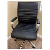 16 - HOME OFFICE DESK CHAIR