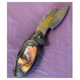 11 - COLLECTIBLE KNIFE (B211)
