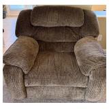 16 - POWER RECLINER CHAIR