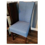 19 - UPHOLSTERED ACCENT CHAIR
