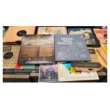 11 - MIXED LOT OF VINYL RECORDS (B207)