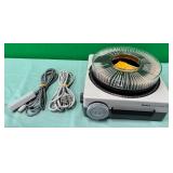SW - KODAK SLIDE PROJECTOR (L33)