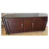16 - ENERTAINMENT CONSOLE 57'L