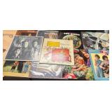 11 - MIXED LOT OF VINYL RECORDS (B192)