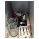 J1 - FOOD PROCESSOR, ROLLING PINS, PITCHER (K6)