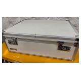L1 - EQUIPMENT CASE WITH COMBO LOCK (L3)