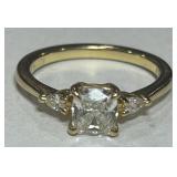 18KT GOLD .75CT CENTER DIAMOND RING SIZE6 3.30GRS
