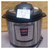 11 - INSTANT POT COOKER