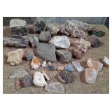 11 - LOT OF COLLECTIBLE ROCKS (A162)