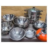 11 - MIXED LOT OF COOKWARE (Z86)