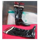 11 - PAIR OF BURBERRY BOOTS SIZE 41 (S61)