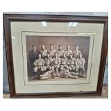 520 - VINTAGE TEAM PICTURE FRAMED (N72)