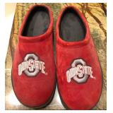 N2 - OHIO STATE SLIPPERS SIZE 8 (M79)