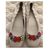 N2 - PAIR OF COACH SHOES (SIZE 9.5 (M22)