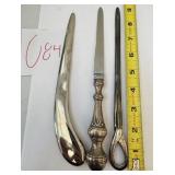 N2 - THREE VINTAGE LETTER OPENERS (U84)