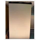 20 - FRIGIDAIRE MINI REFRIGERATOR