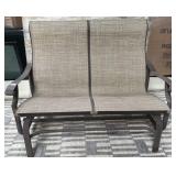 513 - PATIO SETTEE (U11)