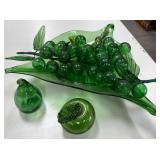 11 - VINTAGE GREEN GLASS CENTERPIECE DISH & FRUIT