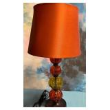 11 - MID-CENTURY TABLE LAMP WITH SHADE M59)