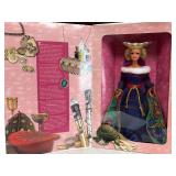 11 - MEDIEVAL LADY BARBIE DOLL (B19)