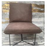 11 - CONTEMPORARY ACCENT CHAIR (U1)