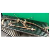 11 - NATIVE AMERICAN STYLE BOW & ARROW SET (B156)