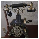 S1 - REPLICA EIFFEL TOWER CANDLESTICK TELEPHONE