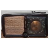 S1 - VINTAGE ZENITH RADIO (N12)