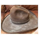 S1 - D&J HAND MADE HAT SIZE 5X (L172)