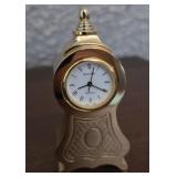 S1 - VINTAGE MINI BULOVA CLOCK