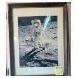 N1 - ASTRONAUT PRINT FRAMED 26X20' (G50)