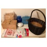J1 - MIXED LOT OF COLLECTIBLES (M38)