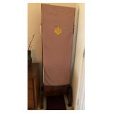 J1 - VINTAGE ASIAN-INSPIRED PRIVACY SCREEN (M28)